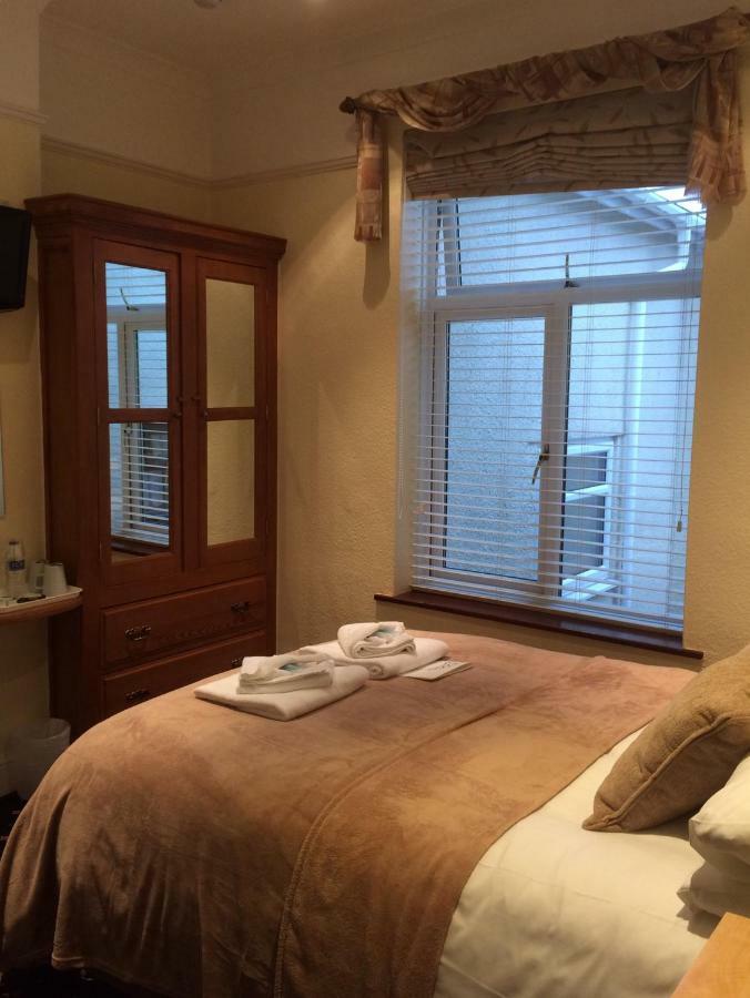 Southcombe Guesthouse Сидмаут Экстерьер фото