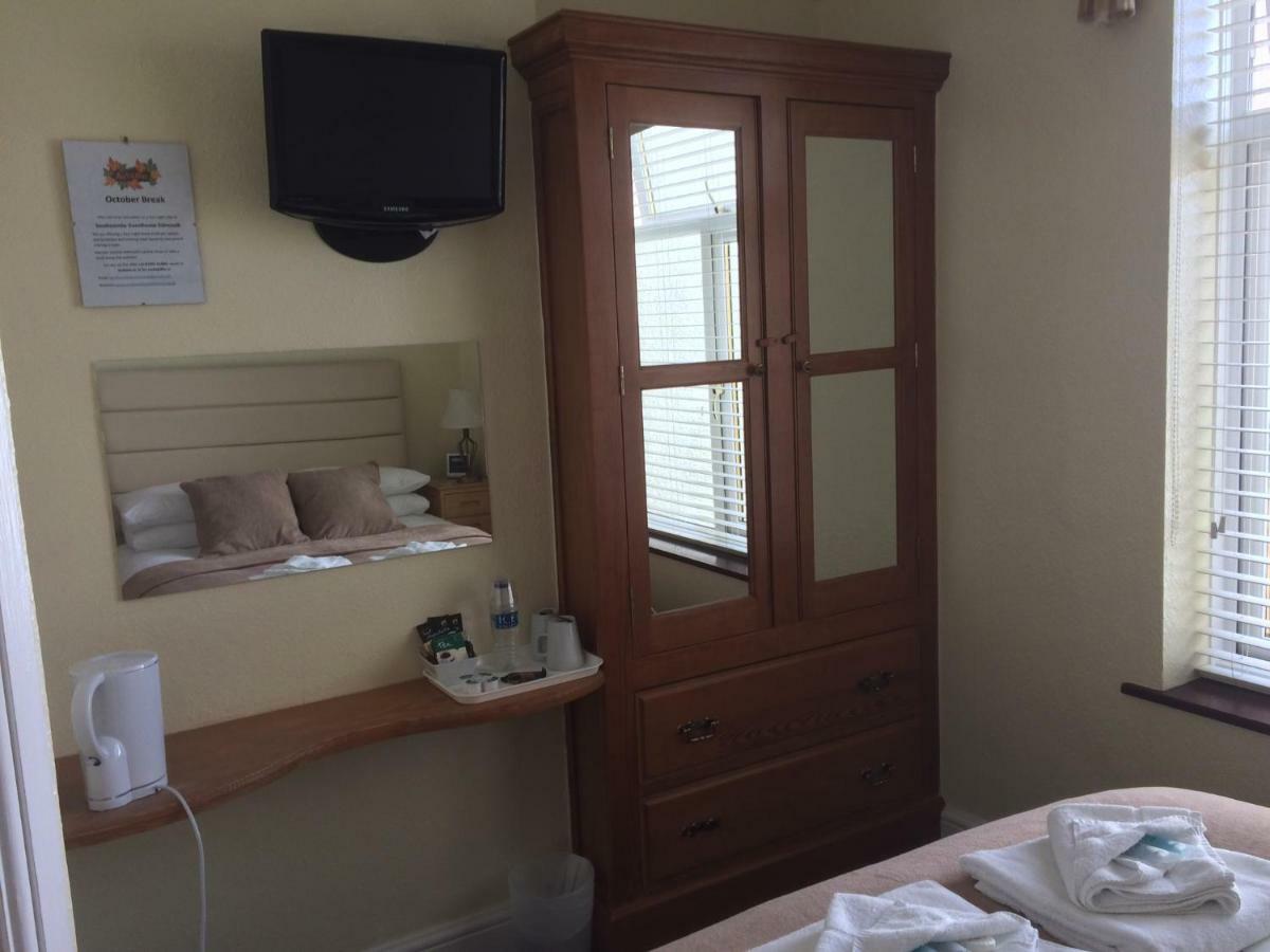 Southcombe Guesthouse Сидмаут Экстерьер фото